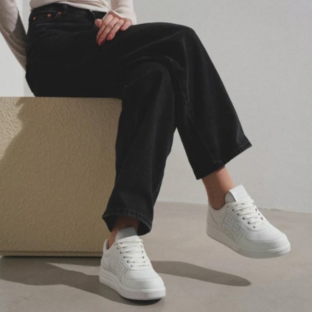 Givenchy G4 Low Top Sneaker Shoes Logo Leather Luxury Streetwear Y2K Sz 6